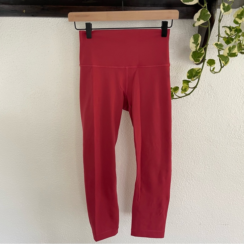 Lululemon High Rise Crop 21” Size 0